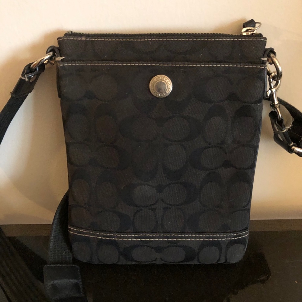 Authentic Coach Handbag - Picture 2 of 5